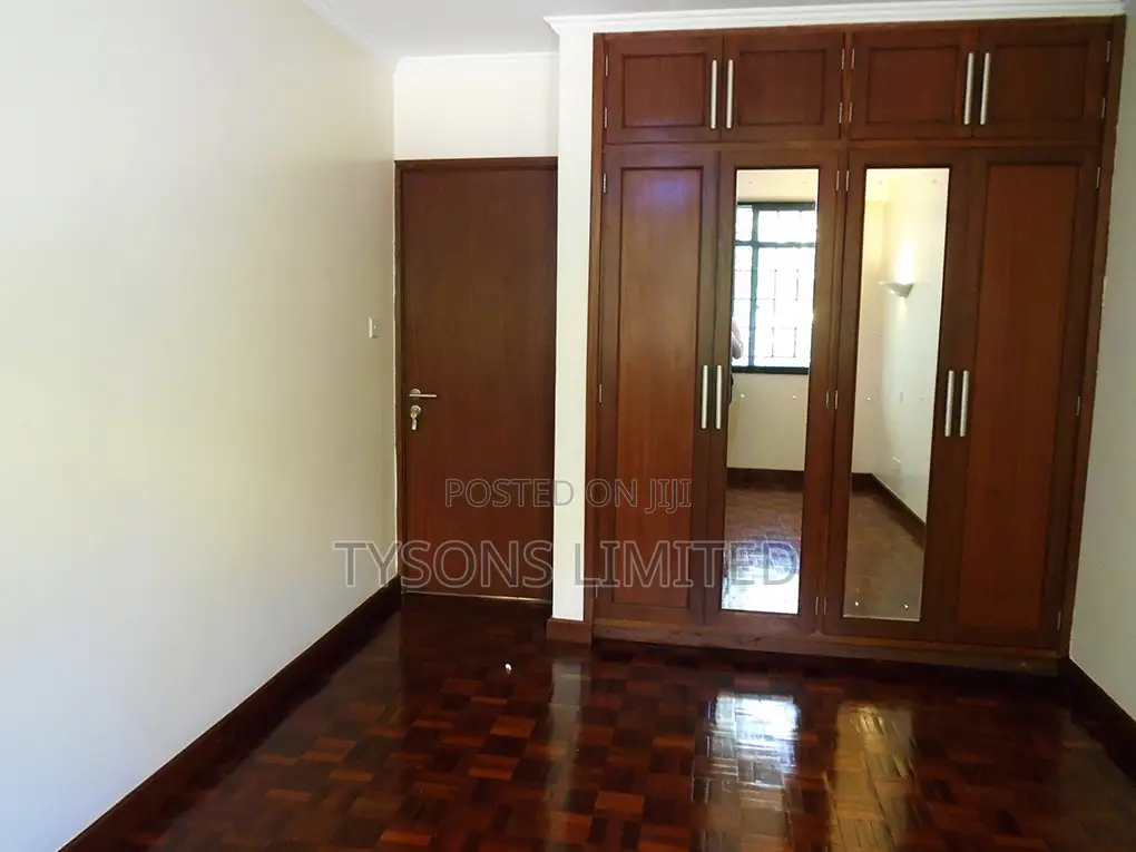 4bdrm Apartment in Westlands, Raphta Road Area for rent