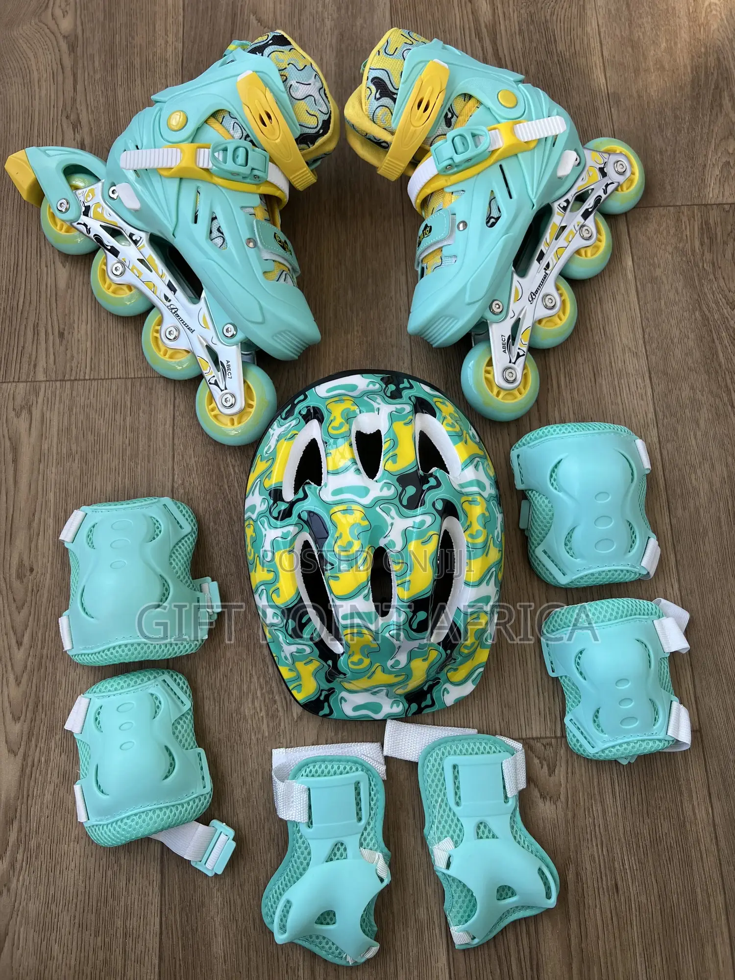 Full Set Adjustable Roller Skates With Rubber Wheels for Kids