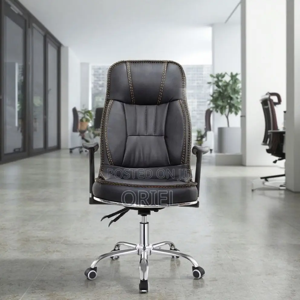 Executive Office Chair : Padded Executive Leather Desk Chair