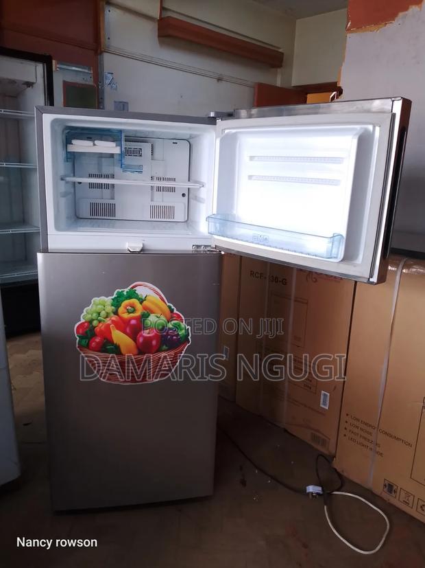 Von Hotpoint Top Freezer Mount Refrigerator - thumbnail 3