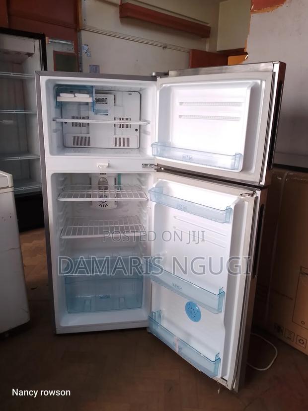 Von Hotpoint Top Freezer Mount Refrigerator - thumbnail 5