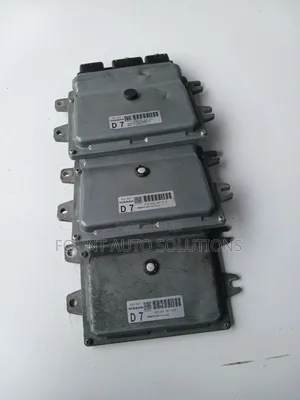 Engine Computer Nissan Serena 2010