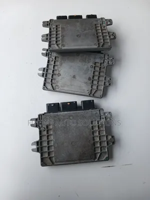 Engine Computer Nissan Serena 2010