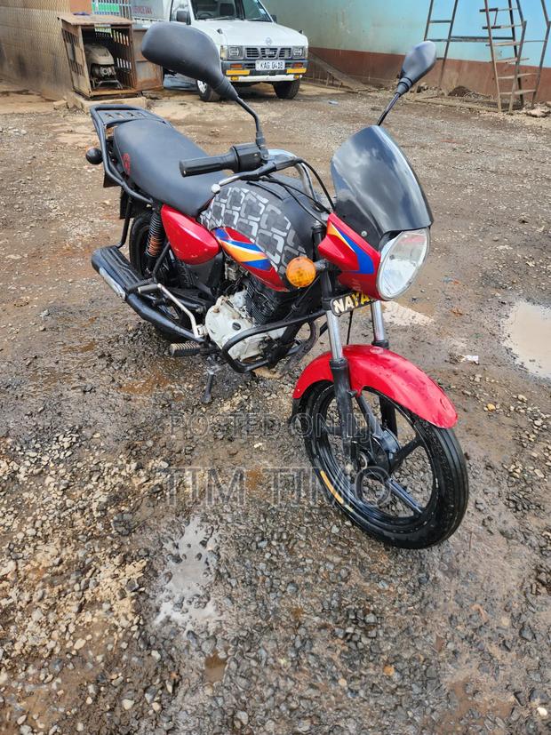 Bajaj Boxer 150 UG 2024 Red - thumbnail 4