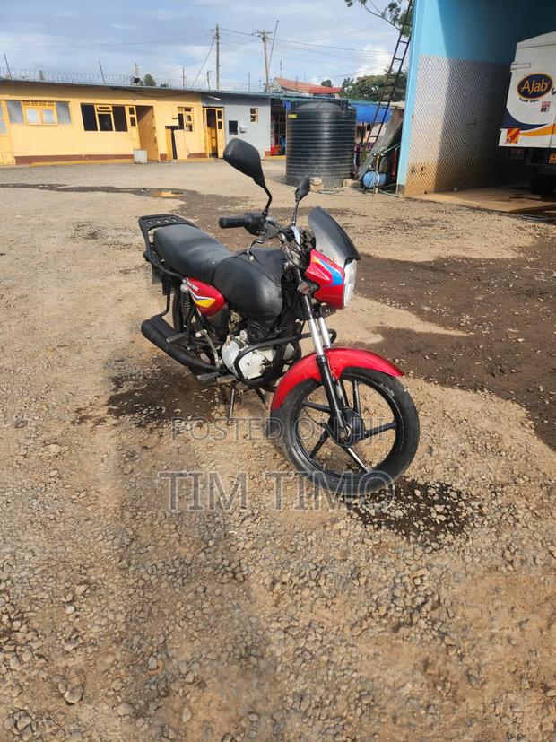 Bajaj Boxer 150 UG 2024 Red - thumbnail 3
