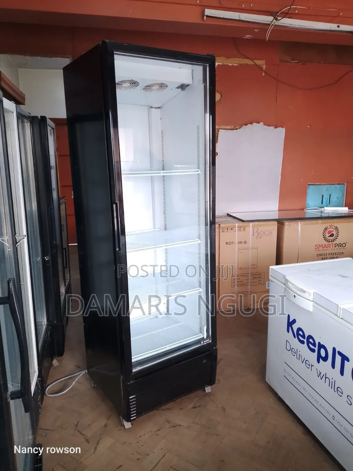 650litres Display/Glass Door Fridge