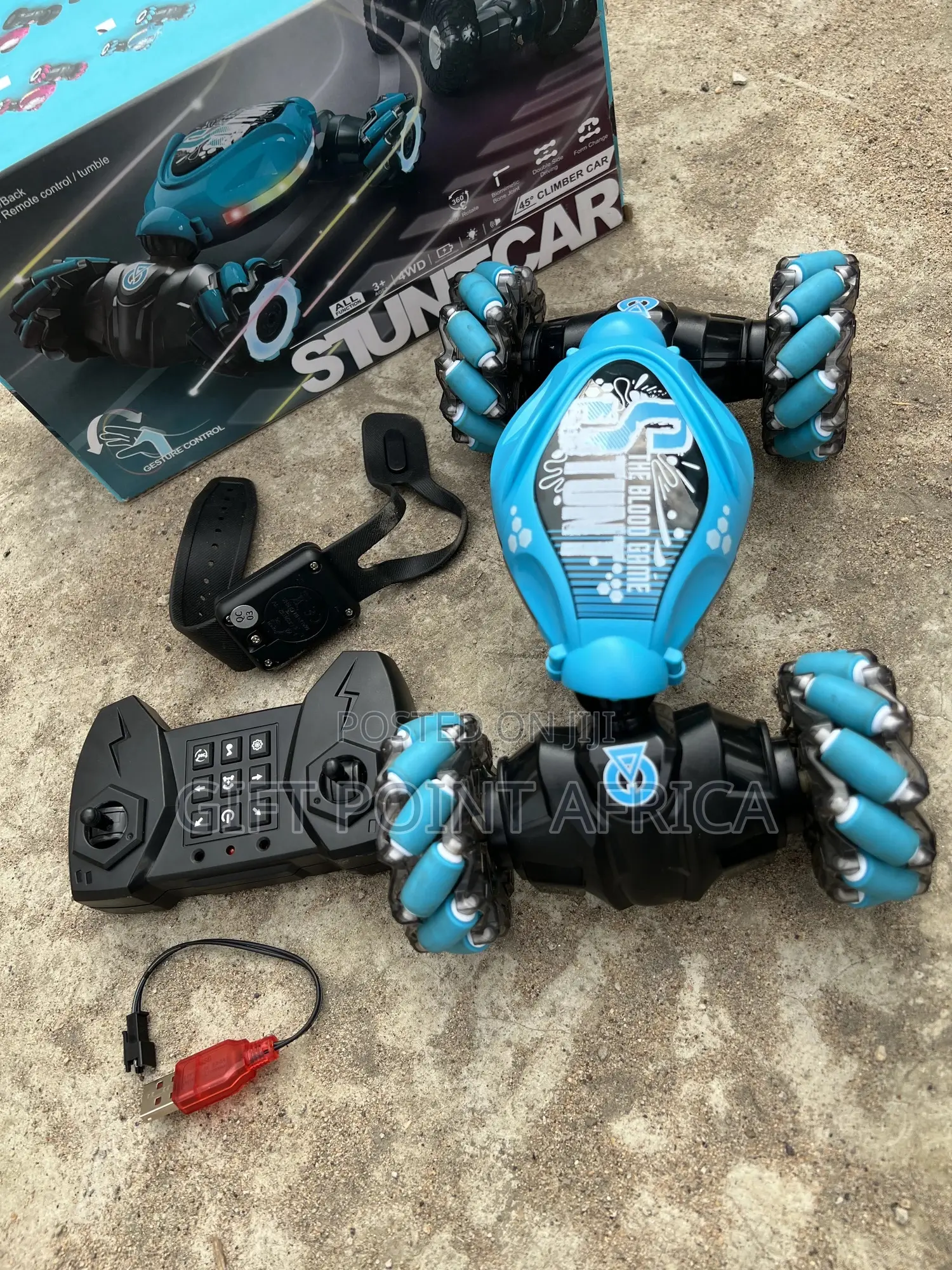 Rechargeable Stunt Toy Car for Kids With Finger Gestures Watch