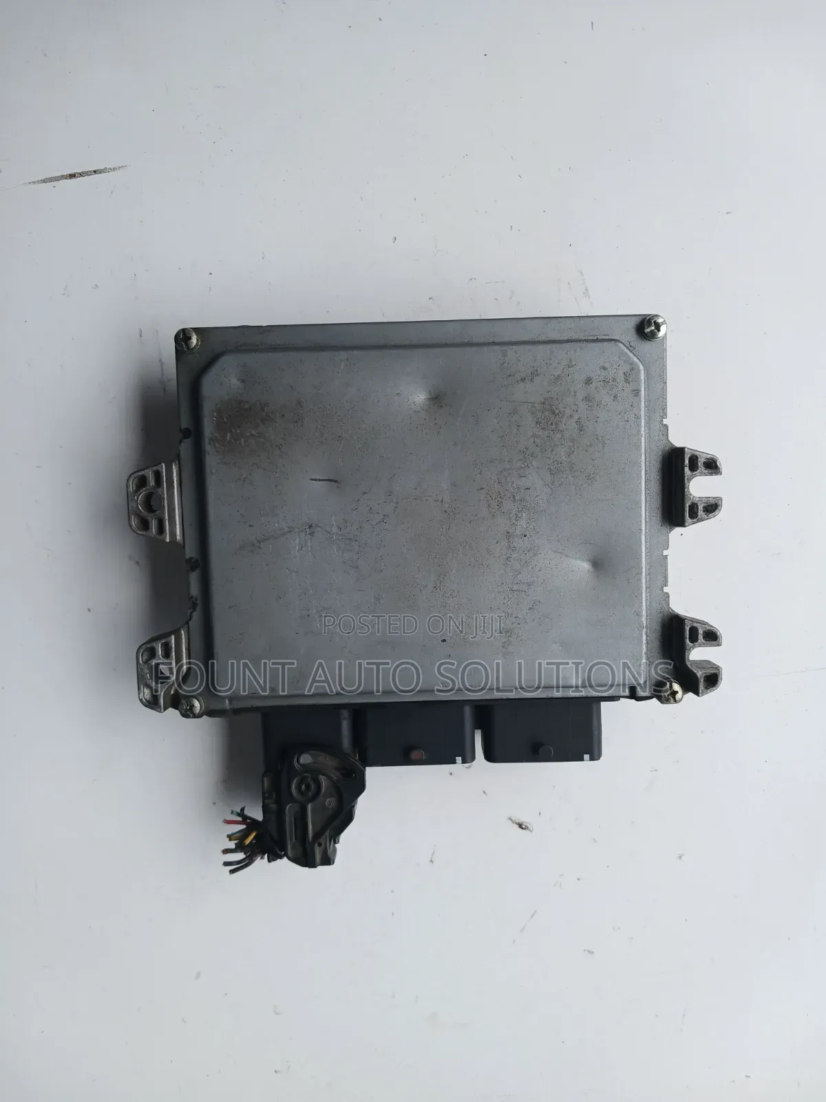 Engine Computer Nissan Serena