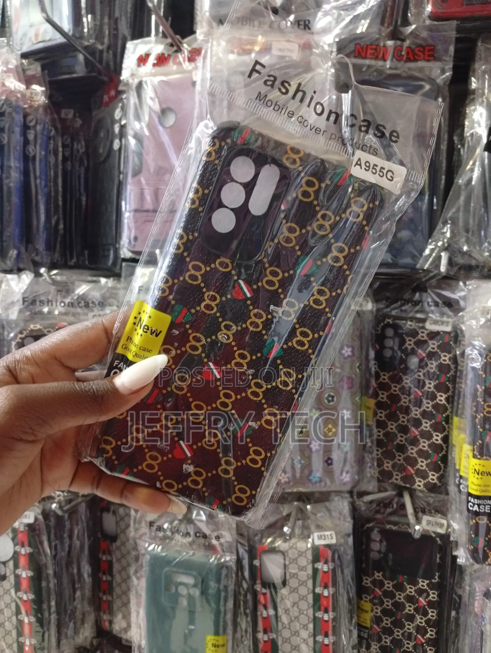 Fashion Case Is a Protective Mobile Cover