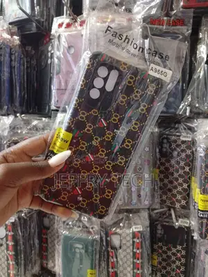 Fashion Case Is a Protective Mobile Cover