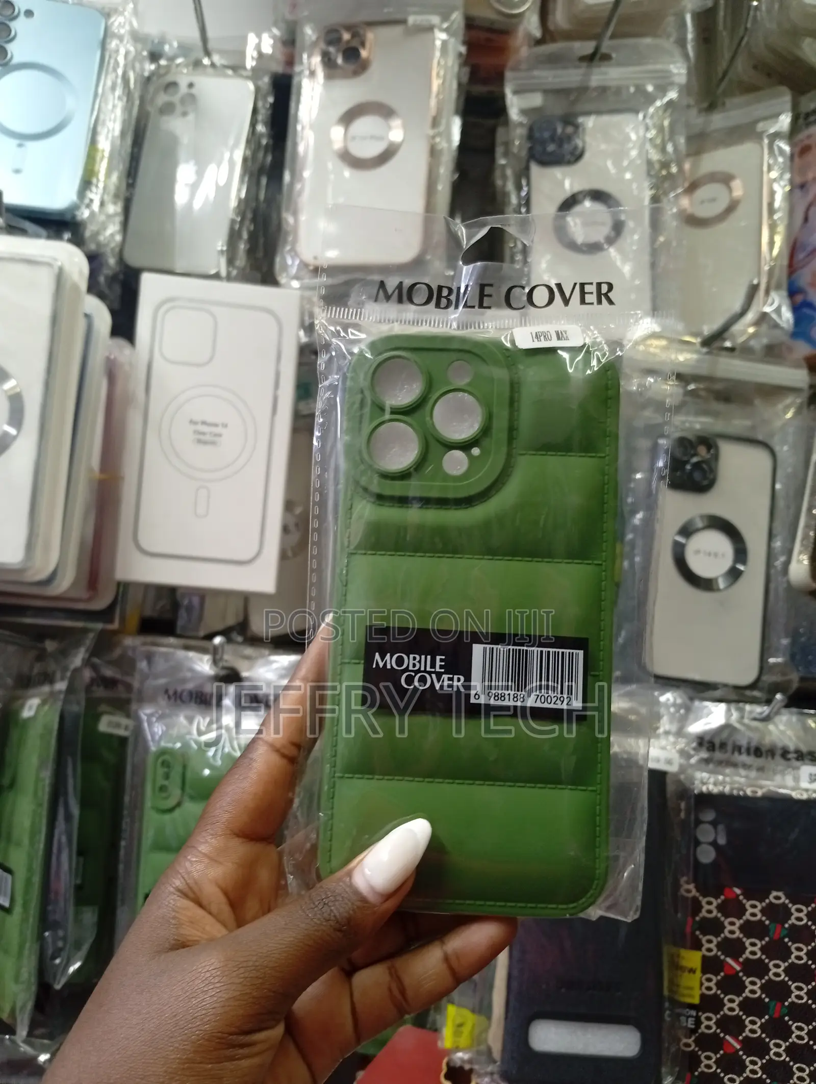 Green Protective Mobile Cover for a Smartphone