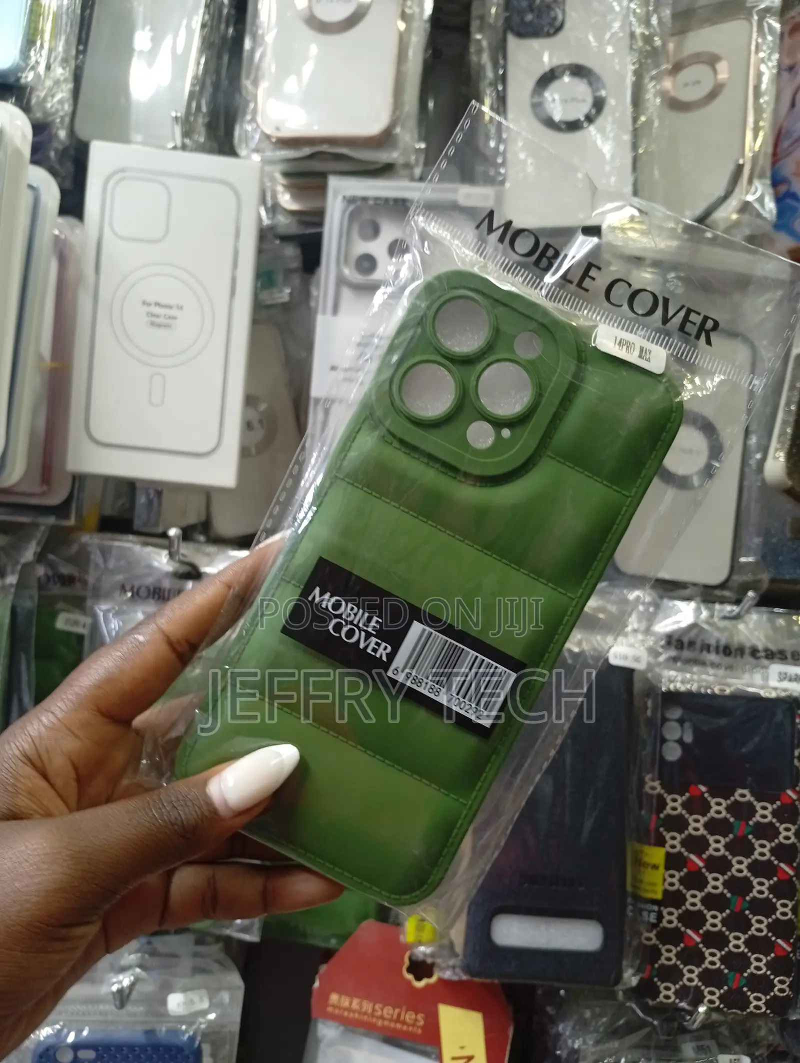 Green Protective Mobile Cover for a Smartphone