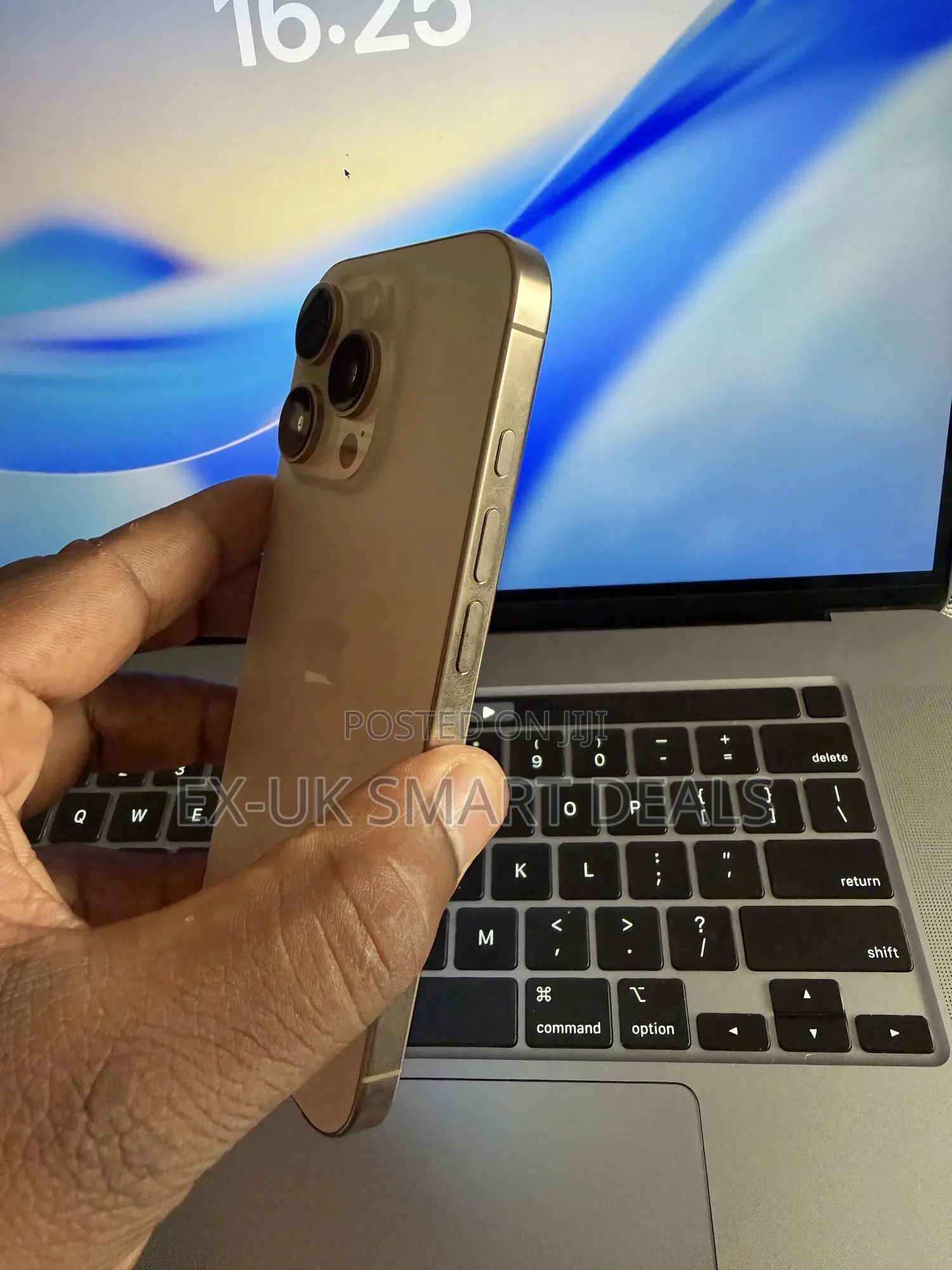 Apple iPhone 16 Pro 256 GB Gold