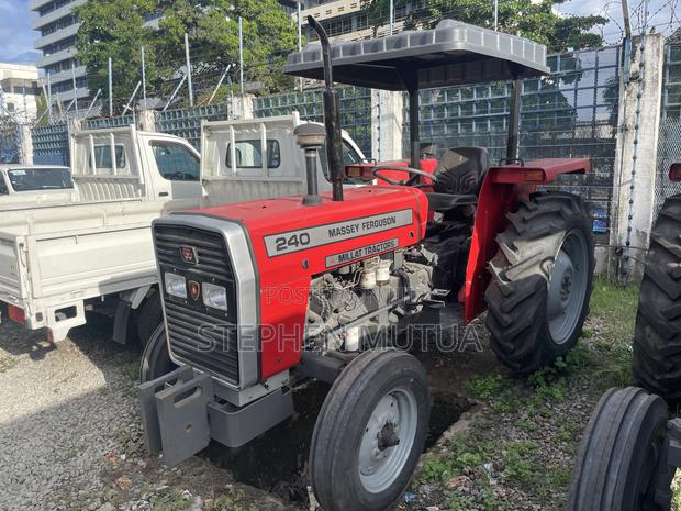 Massey Ferguson 240 - thumbnail 2