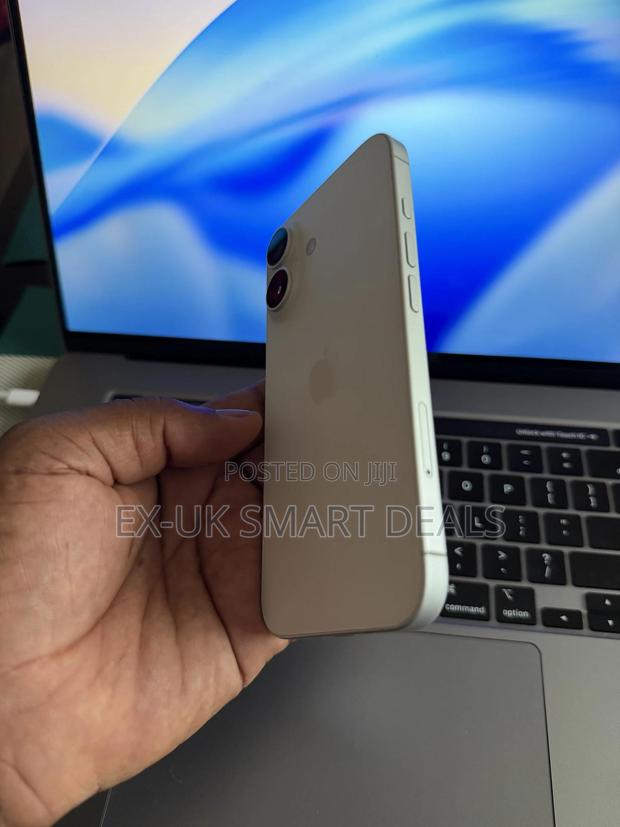 Apple iPhone 16 128 GB White - thumbnail 2