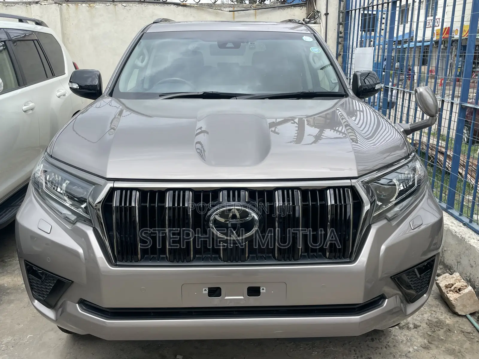 Toyota Land Cruiser Prado 2.7 2019 Gray
