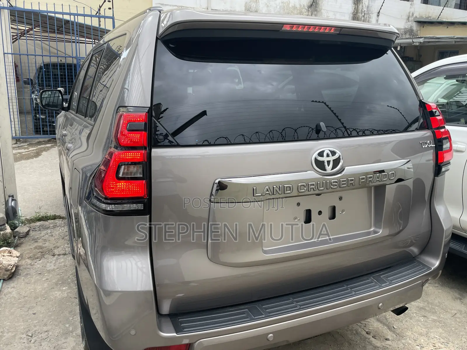 Toyota Land Cruiser Prado 2.7 2019 Gray
