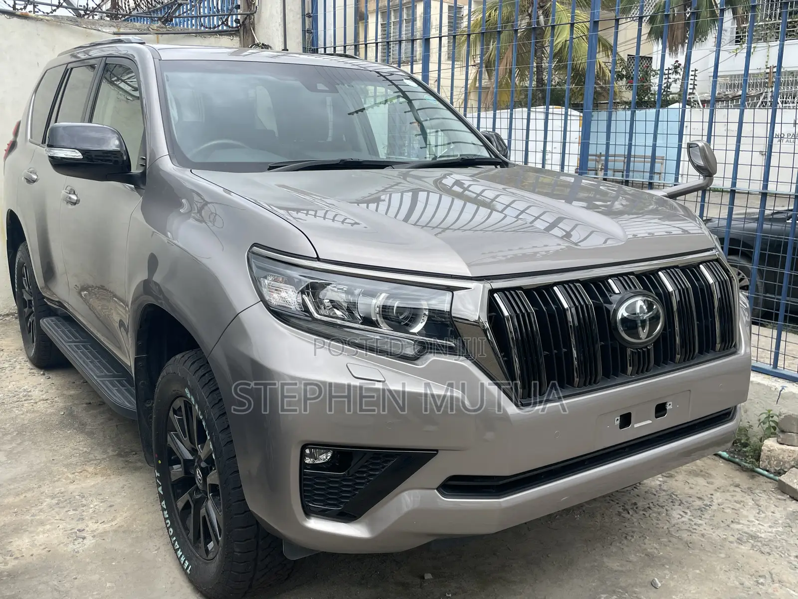 Toyota Land Cruiser Prado 2.7 2019 Gray