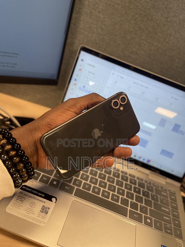 Apple iPhone 11 128 GB Black - thumbnail 6