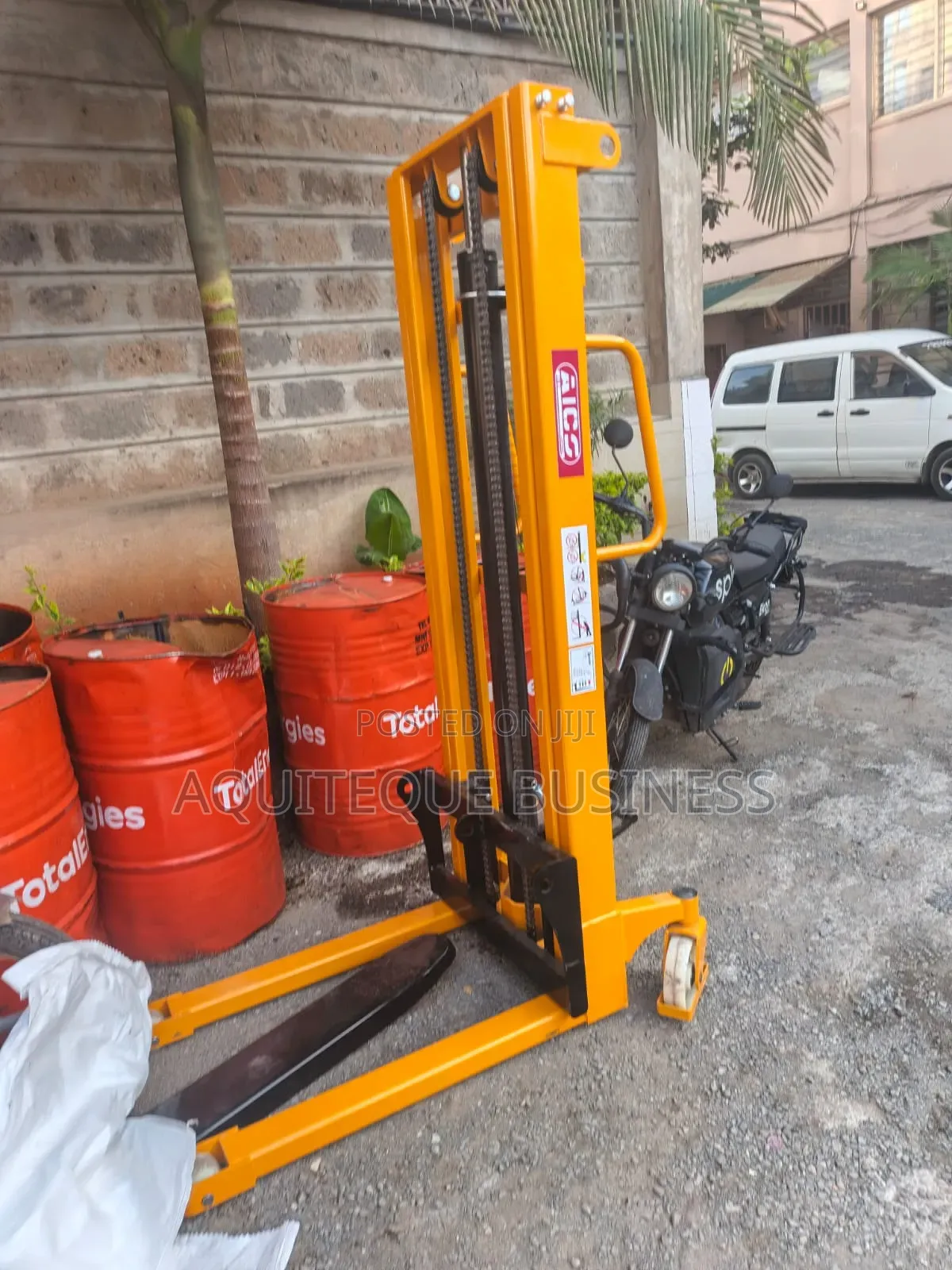 Manual Stacker Aico 1.5t