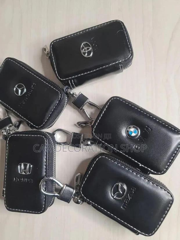 Honda,Mazda, Mercedes,Toyota,Bmw Leather Publ Key Pouch
