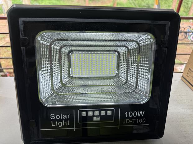 Solar Flood Light 100watts - thumbnail 2