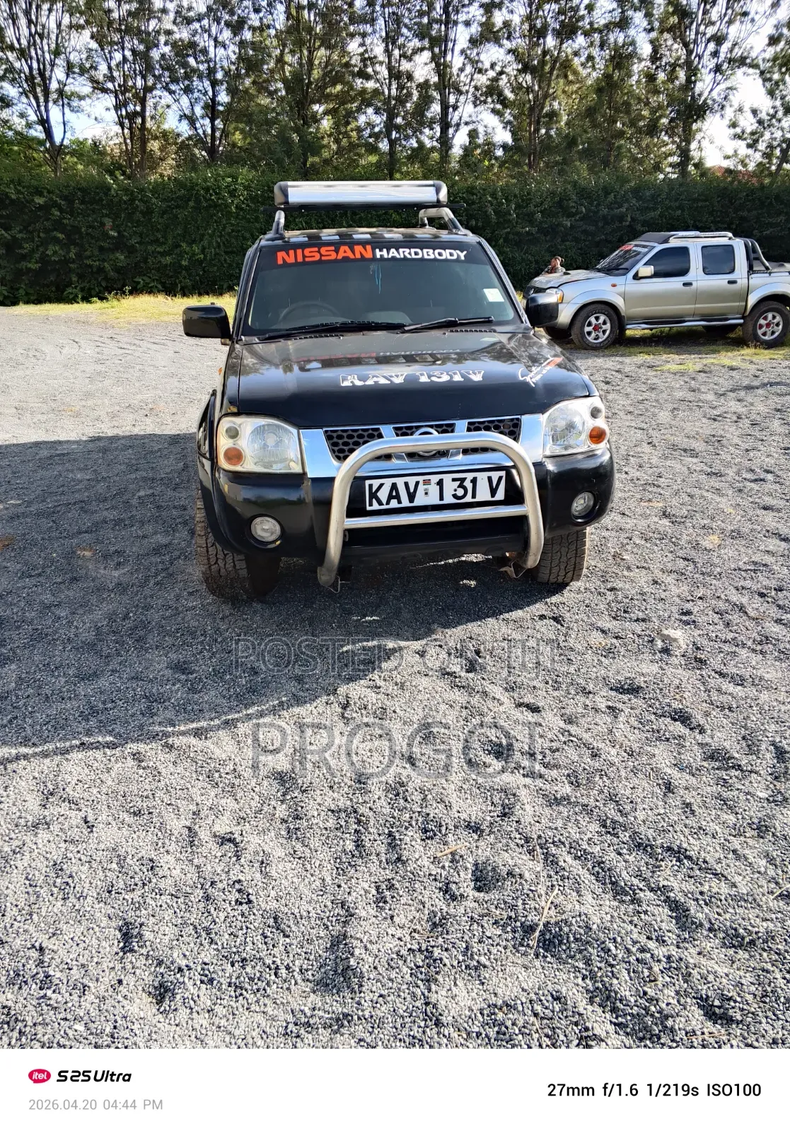 Nissan Hardbody 2009 Black