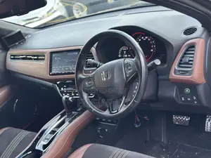 Honda Vezel 2019 Gray