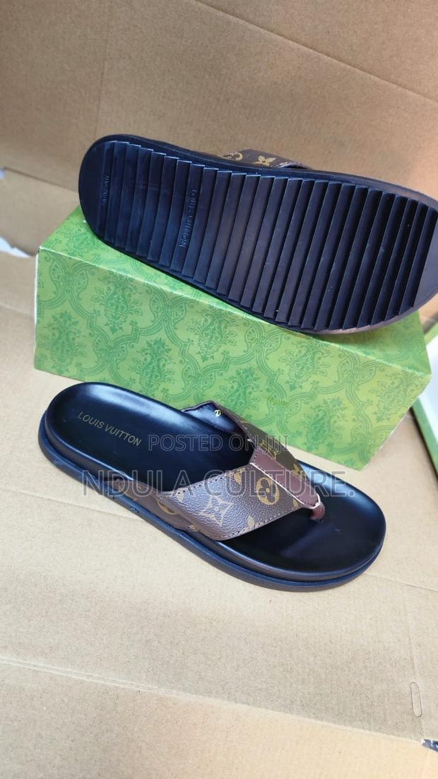 Designer Versace Slip Ons Sandals Gucci - thumbnail 4