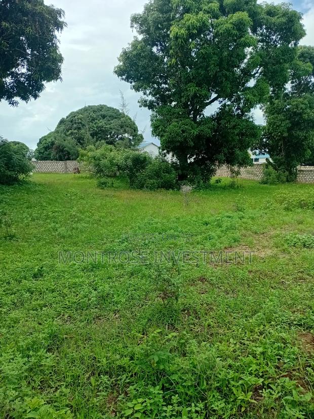 Price Drop1⁄2 Acre Plot For Sale In Malindi– Great Investment