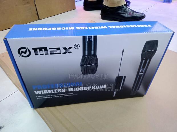 Max Portable Wireless Microphone With Rechargeable Battery - thumbnail 2