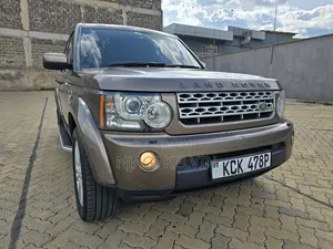 Land Rover Discovery 2010 Gold