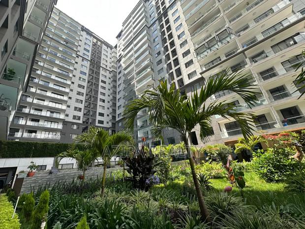 2bdrm Apartment in Kilimani Yaya Center, Hurlingham for rent