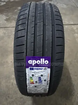 225 /55 R17 Apollo Tyres (India)