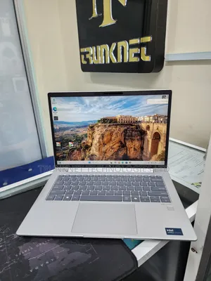 Laptop HP EliteBook 640 G11 16GB Intel Core Ultra 5 SSD 512GB
