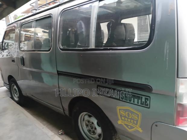 Nissan Caravan (Urvan) 2009 - thumbnail 2
