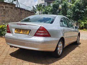 Mercedes-Benz C200 2003 Silver