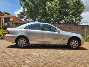 Mercedes-Benz C200 2003 Silver