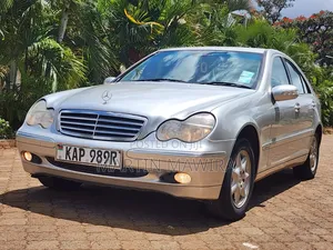 Mercedes-Benz C200 2003 Silver