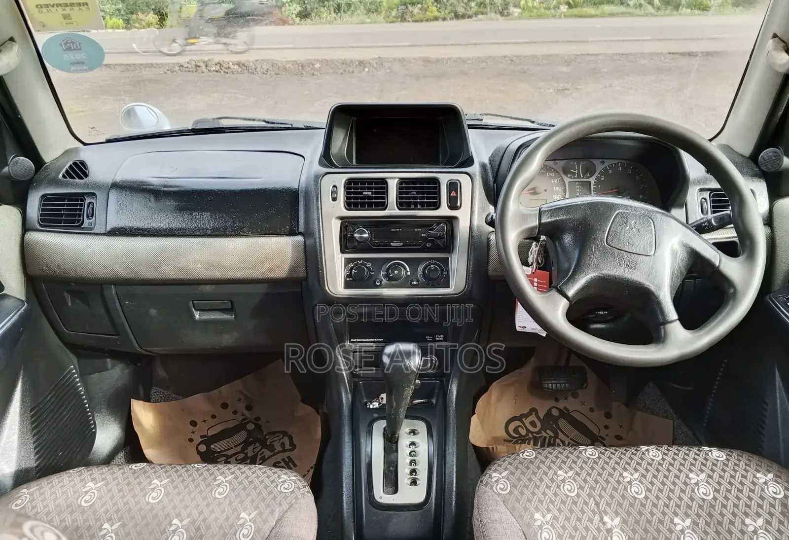 Mitsubishi Pajero 2003 Silver