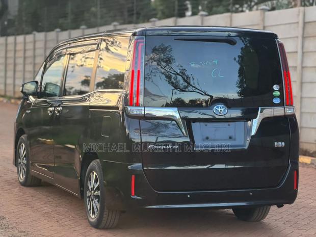 Toyota Esquire 2019 Black - thumbnail 4