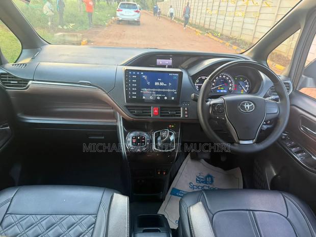 Toyota Esquire 2019 Black - thumbnail 5