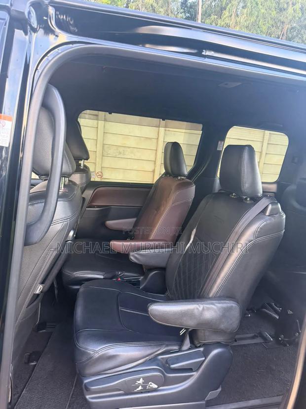 Toyota Esquire 2019 Black - thumbnail 8