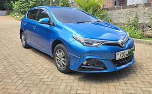 Toyota Auris 2017 Blue