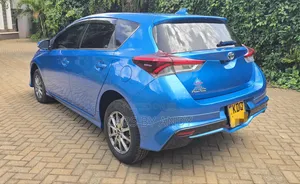 Toyota Auris 2017 Blue