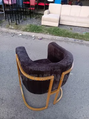Styling Chair, Brown Chocolate