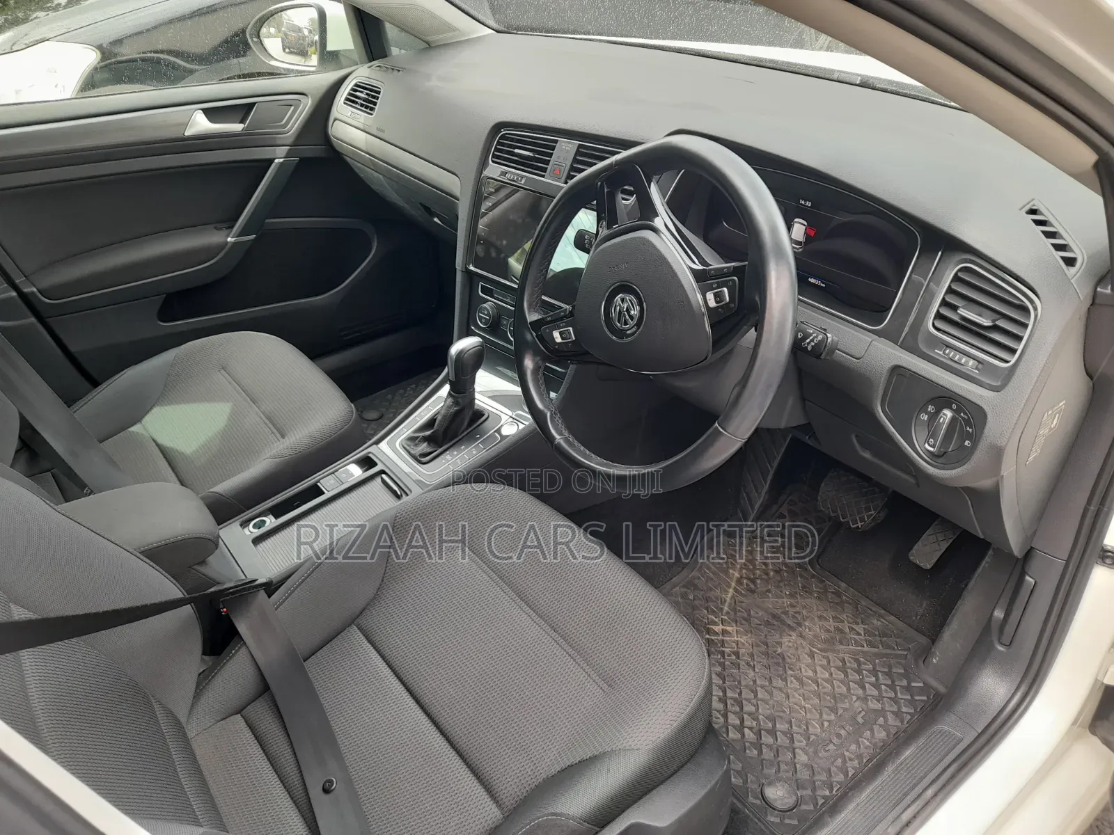 Volkswagen Golf 1.4T TSI FWD 2020 White