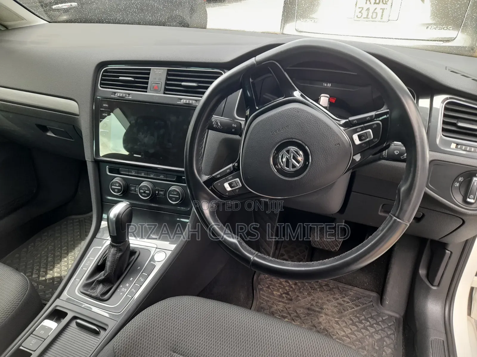 Volkswagen Golf 1.4T TSI FWD 2020 White