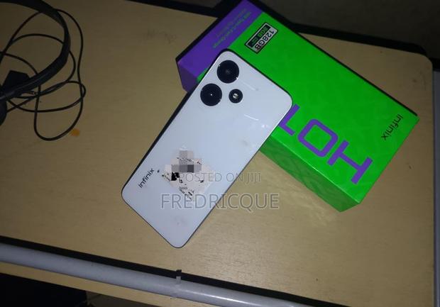 Infinix Hot 30i 128 GB White