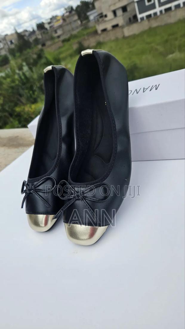Flat Shoes - thumbnail 3